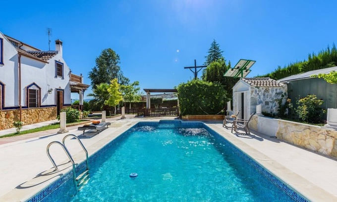 Monturque Villa | Villa San Luis Moriles: Poolside Relaxation & Family-Friendly