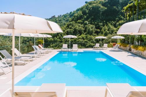 Scala Apartment | Elegant Villa Sant'Alfonso with Oceanfront Pool & Hot Tub