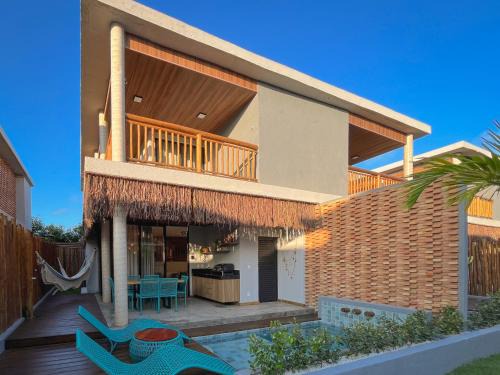 Porto da Rua House | Idyllic Villa Sapê 9: Oceanfront Escape with Pool