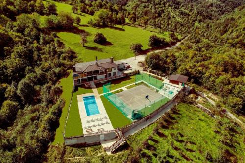 Zenica-Doboj Canton Villa | Elegant Villa Sarajevo: 5-Star Experience with Ocean Views