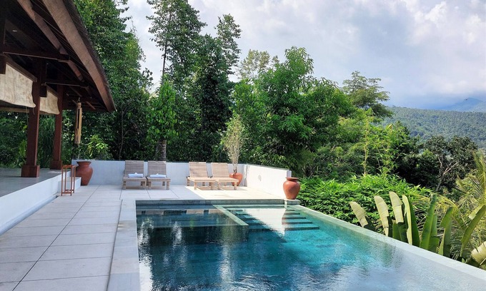 Batu Layar Villa | Discover Villa Sari Lombok: A Hidden Gem with Ocean Views