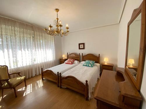 Villapresente Apartment | Family-Friendly Stay at Villa Sarin: Perfect for Kids