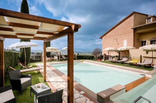 Iano Villa | Discover Villa Sassina: Oceanfront Family Retreat