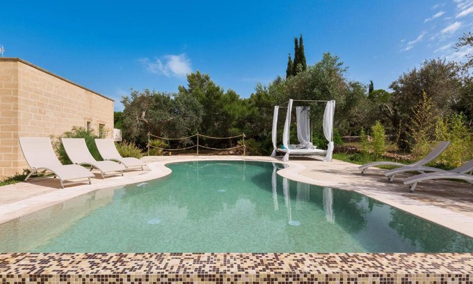 Manfio Villa | Unforgettable Stay at Villa Satis by BarbarHouse - 4 Star Rated