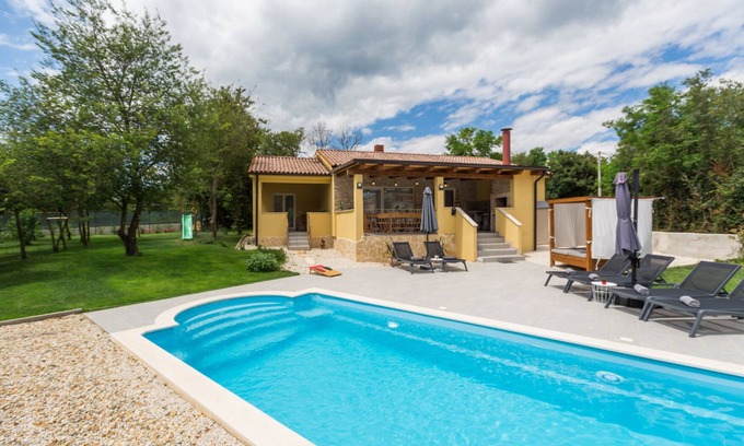 Debeljuhi Villa | Villa Savey: Relaxing Getaway with Heated Pool & Garden