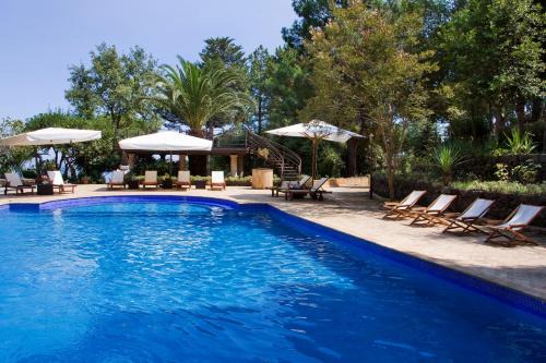 Piedimonte Etneo House | Villa Scozilia: Oceanfront Retreat with Pool & Kids’ Amenities