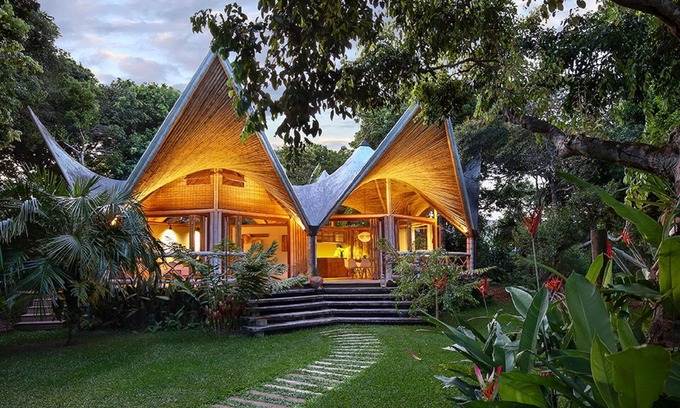 Porto Seguro House | Villa Se7e: Nature Retreat with Spa & Hot Tub Bliss