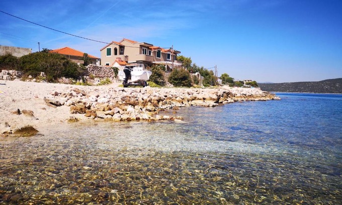 Drvenik Mali Villa | Beachfront Villa Sea Side: 4-Star Stay with Ocean Views