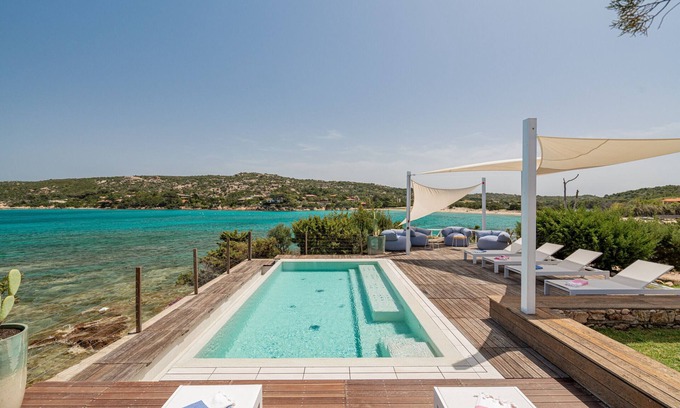 Tiriddo Villa | Villa Sea Soul - Oceanfront Retreat with Family-Friendly Amenities