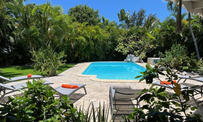 Saint-Francois Villa | Villa Secrète: 4-Star Oasis with Pool and Perfect Ratings