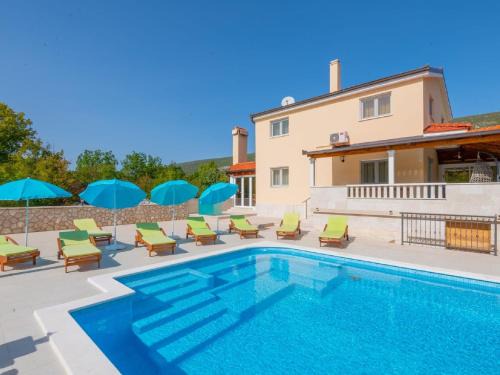 Slivno Villa | Discover Villa Secret Beauty: Oceanfront Haven with Pool