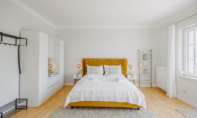 Jois Apartment | Villa SEEhnsucht: Guest Rated 10/10 with Hot Tub & Breakfast