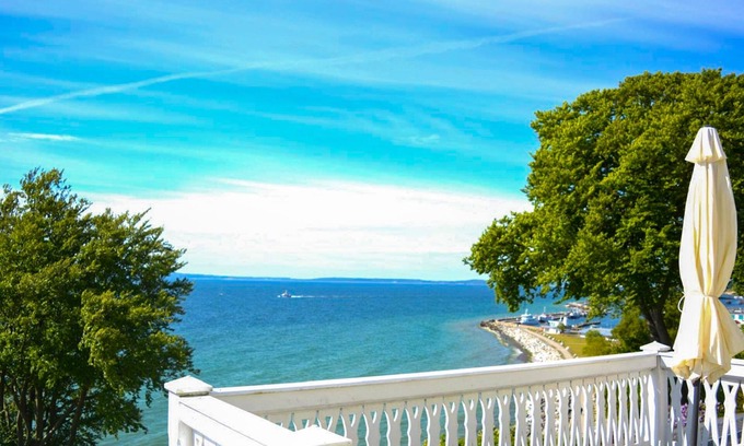 Sassnitz Apartment | Villa Seerose Rügen: Family-Friendly Apartment with Kitchen