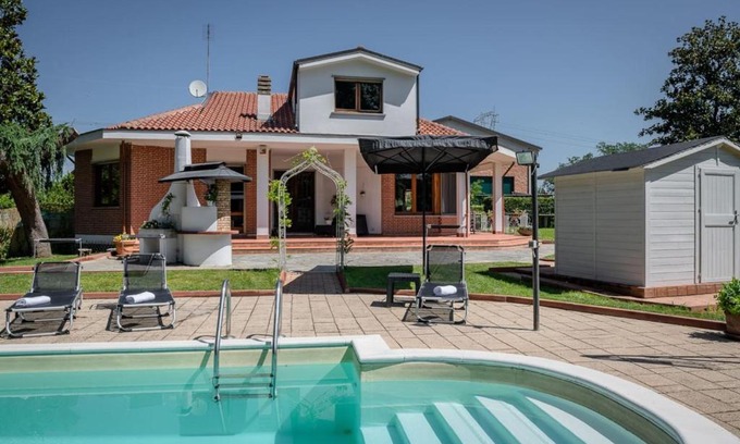Leini Villa | Pet-Friendly Villa Sequoia with Ocean View & Spa Amenities