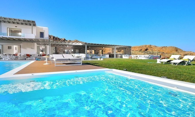 Elia Villa | Villa Seth: Spacious Six Bedroom Retreat with Pool
