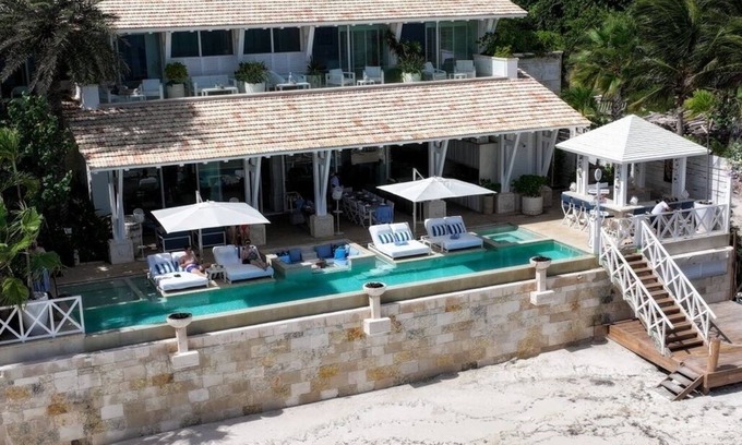 Puerto Juarez Villa | Villa Sha: Ocean View Beachfront Retreat with Pool & Spa