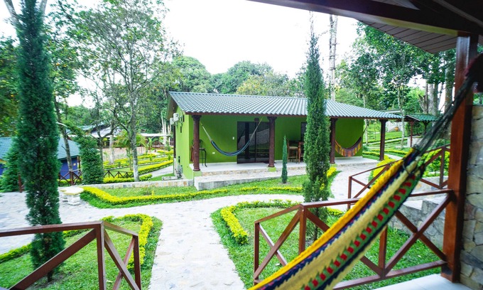Santa Rosa Copan Hotel | Relax at Villa Shalom with Pool, Spa & Family-Friendly Amenities