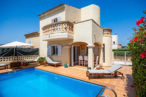 Cala Mandia House | Villa Sion: Pet-Friendly Oasis with a 9/10 Guest Rating