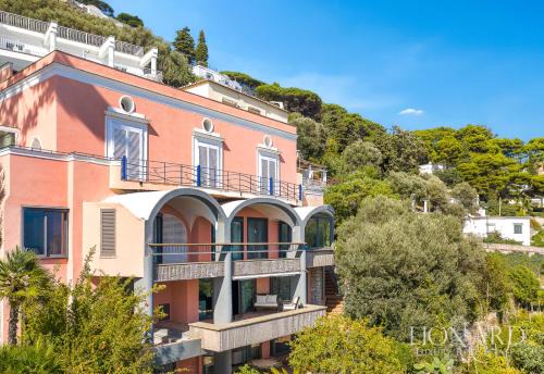 Marina Piccola Villa | Elegant Villa Sirenella - 4-Star, Pet-Friendly Haven