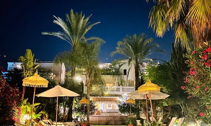 Sitges Villa | Villa Sitges Palm Garden: Steps to Beach & Pet Friendly Oasis
