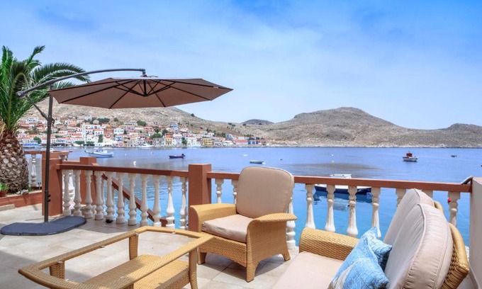 Halki House | Idyllic Villa Skiadeni with Private Beach & Ocean Views