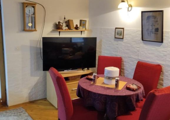 Sarajevo Canton Villa | Pet-Friendly Villa Smaragd: A Family Retreat Awaits