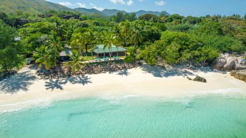 Amitie Villa | Relax at Villa Sofia: 4-Star Oceanfront Retreat
