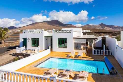 Las Brenas Villa | Villa Sol Y Mar: Family-Friendly Retreat with Pool & 9.3 Rating