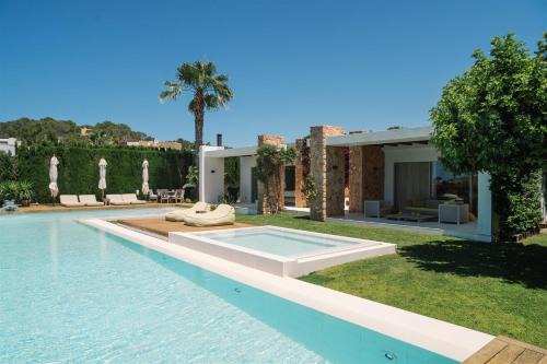 Cala Comte Villa | Villa Sophie: Sunset Views & Oceanfront Pool Escape