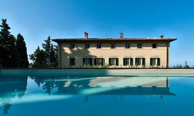 Camaiore Villa | Relaxing Villa Sorriso with Pool and Spa in Versilia Hills
