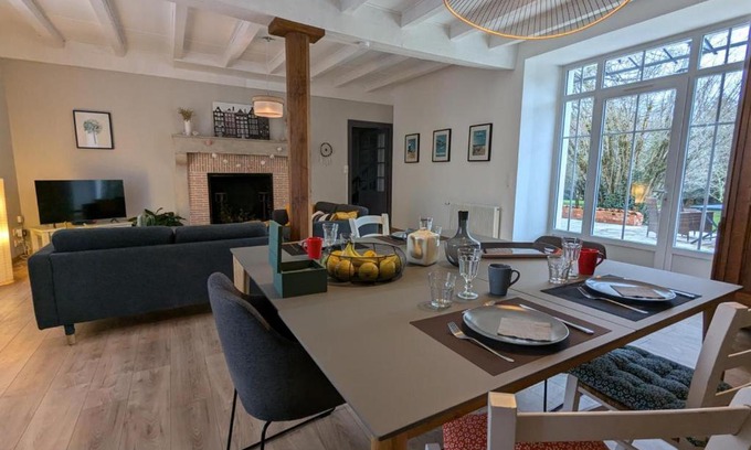 Saint-Claud House | Villa spacieuse avec jardin privé, animaux acceptés - FR-1-653-276