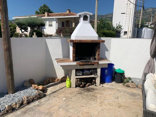 Alcanar House | Villa Stefaní: Pet-Friendly Retreat with a 9.3 Rating