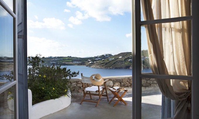 Ornos Villa | Discover Villa Stefania in Mykonos: Ocean Views & Pool