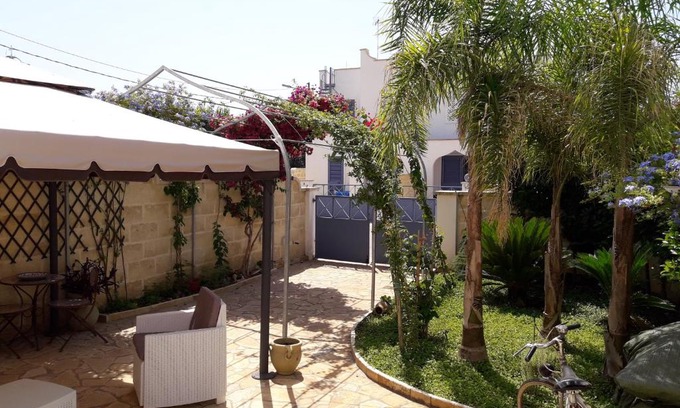 Boncore Villa | Villa Stella Maris: Oceanfront Paradise with Top Amenities