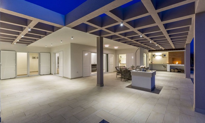 Dugopolje Villa | Villa Stella: Family-Friendly Retreat with Private Pool