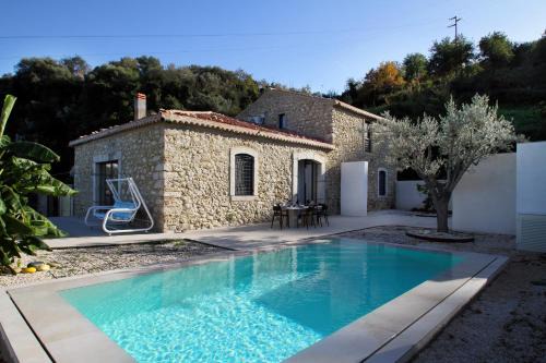 Sant'Agata di Militello Villa | Villa Strega con Piscina Riscaldata