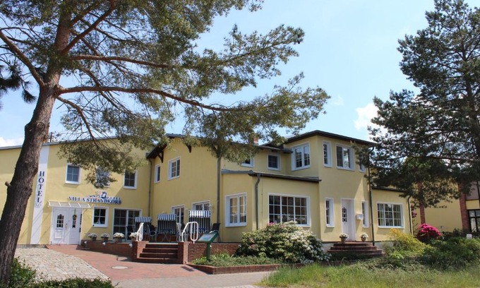 Graal Mueritz Hotel | Discover Hotel Villa Strandkorb: Guest Rated 8.5/10