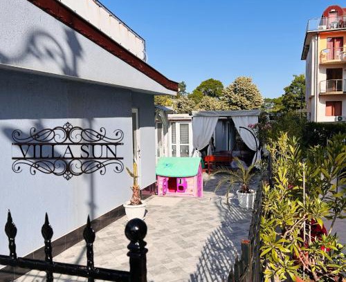 Kiten House | Top-Rated Vila Sunset II with Kitchen Amenities Awaits You