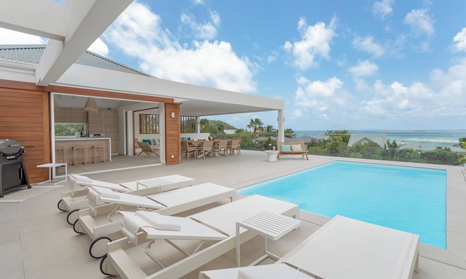 Cul de Sac Villa | Villa Sun - Stunning 5BR Villa in Cul-de-Sac Bay with sea views and private pool