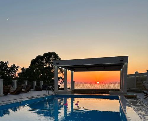 Gonio Apartment | Villa Sunlight: Oceanfront Escape with Perfect Review Score