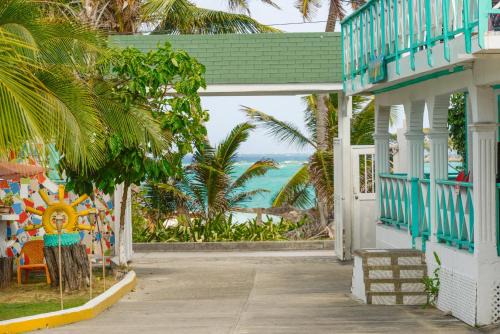 San Luis Hotel | Experience Villa Sunny Days: Oceanfront Family Retreat