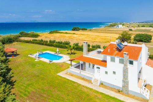 Kamiros Villa | Villa Sunset: Oceanfront Escape with Pool and 9.7 Rating