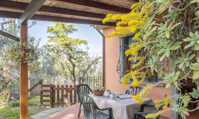 Gambassi Terme Apartment | Relax at Villa Sunshine - Ulivo Apartment with Pool & Spa