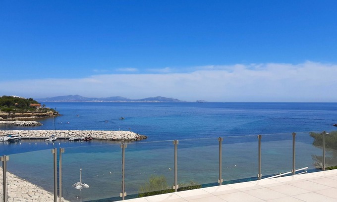 Carry-le-Rouet Villa | Villa sur le Port - Breathtaking Sea Views Await You
