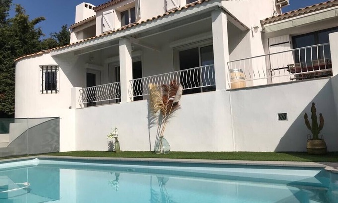 Carry-le-Rouet House | Ideal Villa T5 with Pool, Steps from the Beach