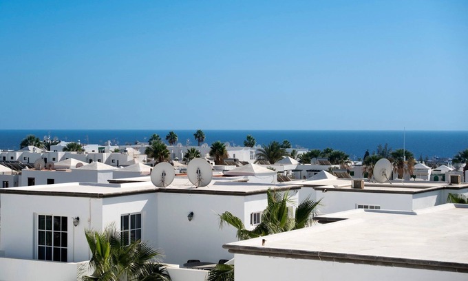 Puerto del Carmen Villa | Discover Villa Tabaiba: Family-Friendly Retreat with Pool