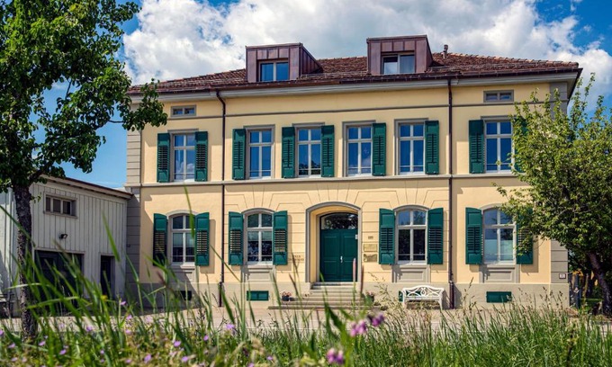 Tagerwilen Apartment | Experience Oceanfront Bliss at Villa Taegermoos