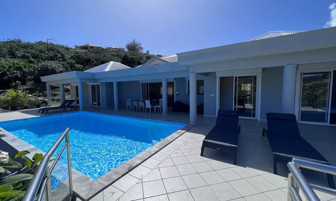 Quartier d Orleans Villa | Villa Taïana: Steps from Lucas Bay Beach with Private Pool