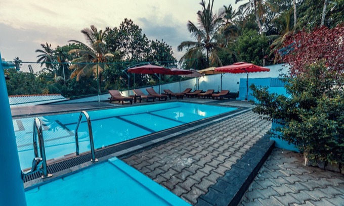 Unawatuna Villa | Villa Talpe: Inviting 5-Bed Breakfast Retreat with Pool