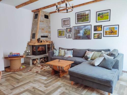 Stoykite Villa | Villa Tangra: Guest Rated 9.8, Pet & Child Friendly Stay